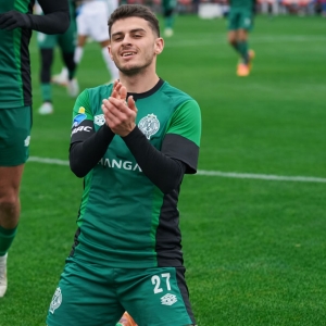 شرارة يخطف الأضواء مع الرجاء المغربي