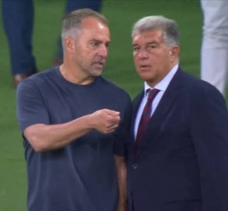 برشلونة يجد بديل ألفاريز 